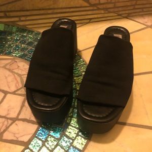 Steve Madden Black Platform Sandals